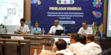 Angka stunting di Kabupaten Garut naik mendorong Pemkab bekerja lebih keras lagi untuk mengejar target nasional.