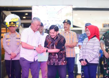 Ide nama Braga Beken diusulkan oleh Rahmat Lazuardi menjadi nama resmi kawasan bebas kendaraan (Beken) di Jalan Braga pada akhir pekan.