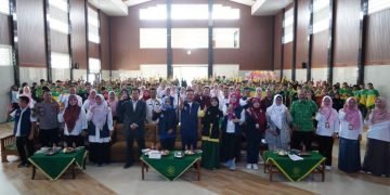 Dinkes Jabar luncurkan GEBER, SiJUMO, dan JAMILAH. Acara berlangsung di Aula Pondok Pesantren Persis Tarogong, Kecamatan Tarogong Kidul, pada Rabu (22/05/2024), dan dihadiri oleh Penjabat (Pj) Bupati Garut, Barnas Adjidin.