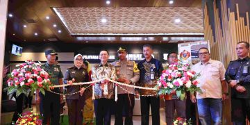 Pemkab Bekasi membuat terobosan dengan membuka Gerai Pelayanan Publik (GPP) di Aeon Mall Deltamas Cikarang Pusat.