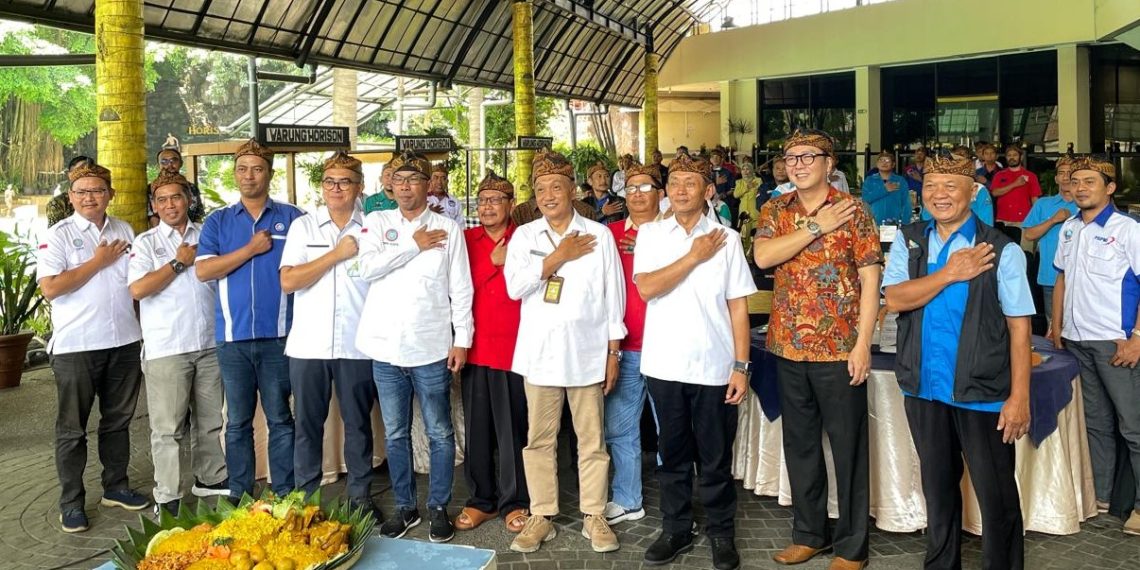 Peringatan Hari Buruh Tingkat Jabar usung tema "Kerja Bersama Wujudkan Pekerja/Buruh Yang Paten".