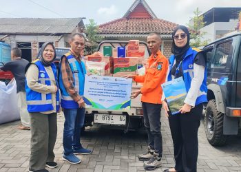 Jasa Marga salurkan bantuan kepada korban tanah bergerak dan longsor di Garut Jawa Barat. Hal itu dilakukan PT Jasa Marga (Persero) Tbk selaku Koordinator Satuan Tugas (Satgas) Bencana Badan Usaha Milik Negara (BUMN) Provinsi Jawa Barat (Jabar).