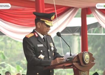 Kapolda Jabar Irjen Pol. Akhmad Wiyagus pimpin peringatan Hari Kebangkitan Nasional Ke-116 di lapangan Paralayang, Kawasan Puncak, Kabupaten Bogor, Senin (20/5/2024).