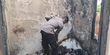 Kebakaran rumah warga di Dusun Kawungluwuk Rt 01 Rw 01 Desa Linggajaya Kecamatan Cisitu Kabupaten Sumedang.