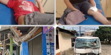 Suzuki pick up menabrak ruko dan sepeda listrik di Jalan Raya Kabasiran Kampung Kabasiran RT 006/001 Desa Kabasiran Kecamatan Parungpanjang Kabupaten Bogor Jawa Barat.