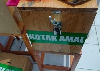 Kotak amal dan mixer masjid digasak pencuri di Masjid Jami As Sidiq Dusun Linggamanik Desa Panyingkiran Kec/Kab. Ciamis.