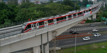 KAI tambah 28 trip LRT Jabodebek pada hari kerja (weekday) mulai bulan Mei 2024. Penambahan ini membuat jumlah perjalanan LRT Jabodebek pada weekday mencapai 336 perjalanan setiap harinya.