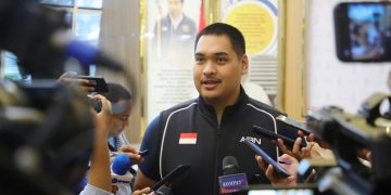 Rasa optimis disampaikan Menteri Pemuda dan Olahraga Republik Indonesia (Menpora RI) Dito Ariotedjo jelang pertandingan playoff Olimpiade 2024 Paris antara Timnas U-23 lawan Guinea di Clairefontaine, Paris, Prancis, Kamis (9/5).(foto:hery/kemenpora.go.id)