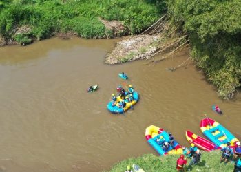 Pegiat arus deras Indonesia berkumpul di Kabupaten Garut. Kabupaten menjadi saksi kegiatan Halal Bihalal Part 3 komunitas itu yang diikuti oleh lebih dari 80 peserta. (FOTO: Humas Kabupaten Garut)