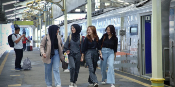 Libur panjang dongkrak penumpang kereta api refund tiket KA,okupansi kereta api