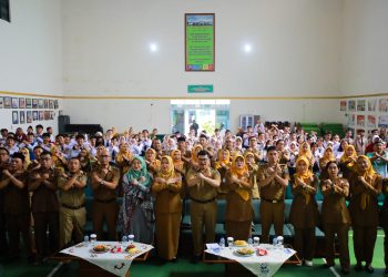 Sekolah di Bandung harus bebas perundungan dengan menghadirkan suasana aman, nyaman, dan menyenangkan di sekolah, kata Plh Sekretaris Daerah Kota Bandung, Hikmat Ginanjar.