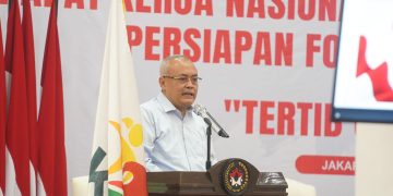 Mewakili Menteri Pemuda dan Olahraga Republik Indonesia (Menpora RI) Dito Ariotedjo, Sekretaris Menteri Pemuda dan Olahraga Republik Indonesia (Sesmenpora RI) Gunawan Suswantoro membuka Rapat Kerja Nasional (Rakernas) Komite Olahraga Masyarakat Indonesia (KORMI) Tahun 2024 dan Persiapan Festival Olahraga Masyarakat Nasional (FORNAS) VIII NTB 2025, Sabtu, (18/5) di Ruang Heritage, Gedung Kemenko PMK, Jakarta.(foto:egan/kemenpora.go.id)