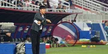 Jelang Indonesia vs Guinea, Shin Tae-yong meminta pasukan Timnas U23 jangan gentar. Seperti diketahui Tim U-23 Indonesia akan melawan Guinea pada play-off Olimpiade Paris 2024, Kamis (9/5) di Clairefontaine, Prancis.
