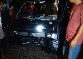 Tabrakan Yamaha Nmax dan mobil bak terbuka di Jalan Raya Banjar Dusun Cisalam RT 6 WR 2 Desa Pasirpanjang Kecamatan Manonjaya Kabupaten Tasikmalaya Jawa Barat.