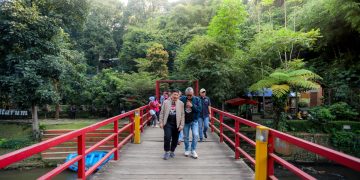 Teras Cikapundung akan direoptimalisasi, kata Penjabat Wali Kota Bandung Bambang Tirtoyuliono.