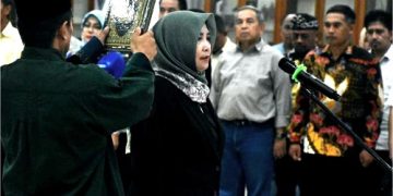 Tuti Ruswati dilantik menjadi Penjabat Sekda Kabupaten Sumedang di Gedung Negara, Jumat (3/4/2024).