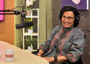 Ekonomi Indonesia kembali tumbuh kuat di tengah stagnasi ekonomi global dan gejolak pasar keuangan, kata Menteri Keuangan (Menkeu) Sri Mulyani Indrawati.