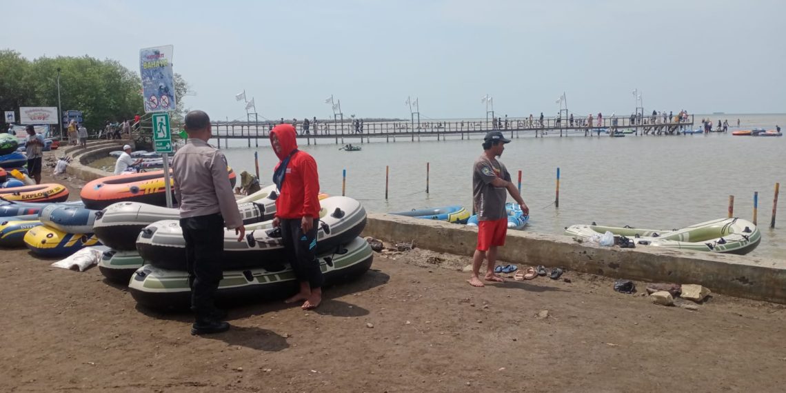 Pantai Kejawanan