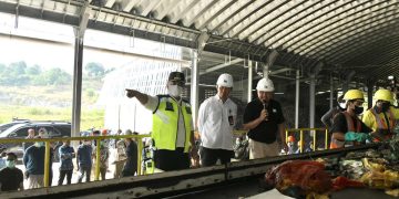 Sekda Jabar tinjau TPPAS Lulut Nambo Bogor melihat uji coba pemrosesan sampah menggunakan teknologi Mechanical Biological Treatment (MBT). Proses itu mengonversi sampah menjadi Refused Derived Fuel (RDF) dan kompos.