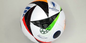 Adidas pasok bola resmi Piala Eropa 2024 bernama euro 2024Fussballliebe.