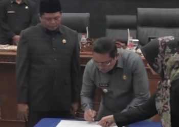 DPRD Sumedang sahkan Raperda Pemberdayaan Perempuan dan Perlindungan Anak menjadi perda pada Jumat, 31 Juni 2024.