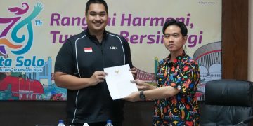 Wali Kota Solo Gibran Rakabuming Raka mengucapkan terima kasih kepada Kemenpora dan Menteri Pemuda dan Olahraga Republik Infonesia (Menpora RI) Dito Ariotedjo yang menunjuk Solo sebagai tuan rumah penyelenggaraan Pekan Paralimpiade Nasional (Peparnas) 2024. (foto: egan/kemenpora.go.id)