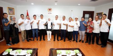 Komite Olahraga Nasional Indonesia (KONI) Pusat menjadi saksi penandatanganan Nota Kesepahaman (Memorandum of Understanding) dalam bidang kesehatan untuk Pekan Olahraga Nasional (PON) XXI Aceh-Sumatera Utara tahun 2024 dengan Indonesia Anti-Doping Organization (IADO) hari ini di Kantor KONI Pusat, Senayan.