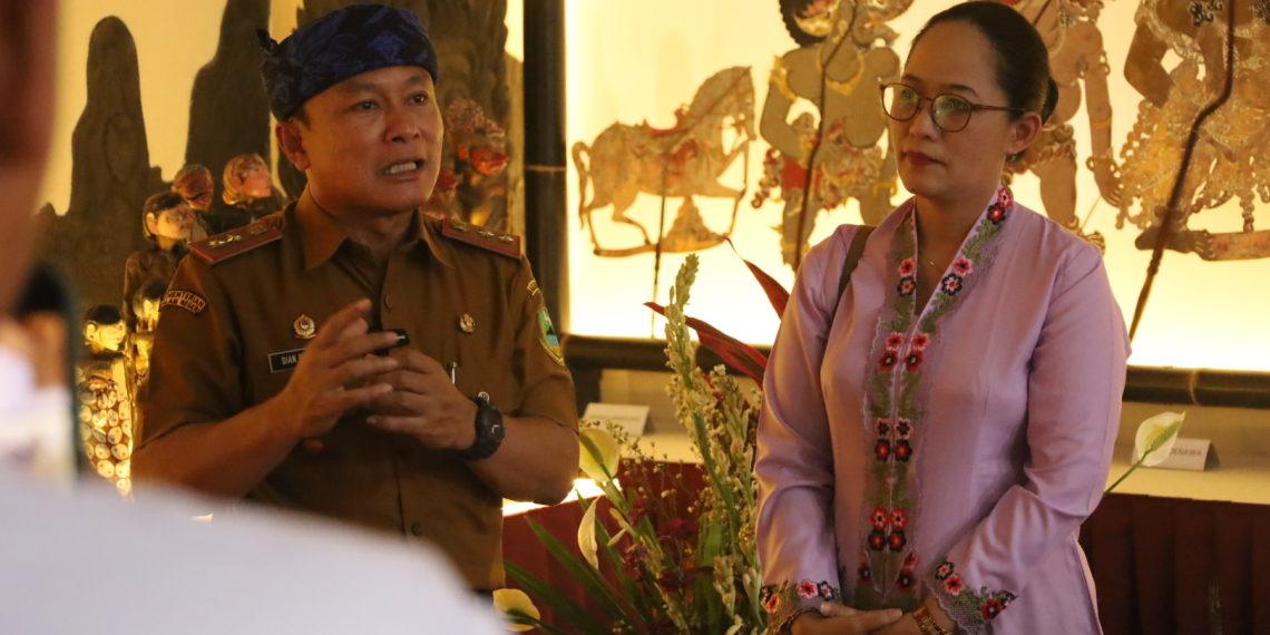 Paseban Tri Panca Tunggal: Menjaga dan Melestarikan Warisan Wayang di Kuningan