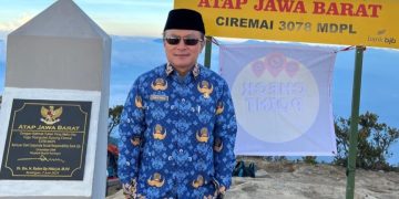 Sekda Kuningan di Puncak Gunung CIremai