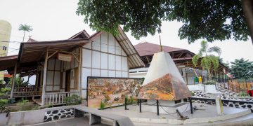 Pemerintah Kota (Pemkot) Bandung berencana mereaktivasi Teras Sunda Cibiru dan Kampung Wisata Pasir Kunci untuk menambah pilihan destinasi wisata di kawasan Bandung Timur.