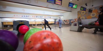Siliwangi Bowling Center hadir di Kota Bandung. Tempat ini menjadi salah satu pilihan yang populer bagi para pecinta boling di Bandung.