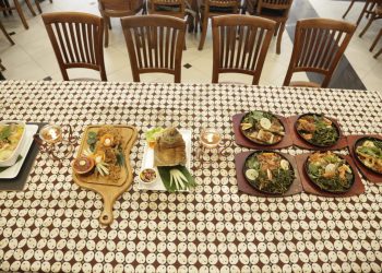 Sindang Reret, salah satu rumah makan legendaris di Kota Bandung dan Jawa Barat, merayakan pencapaian 51 tahun sejak didirikan pada tahun 1973.