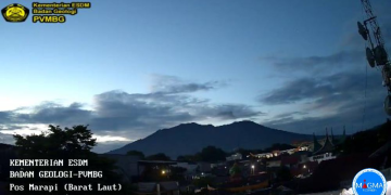 Status Gunung Marapi diturunkan jadi level II WASPADA, terhitung mulai 1 Juli 2024 pukul 15:00 WIB oleh Pusat Vulkanologi Mitigasi Bencana Geologi (PVMBG) Badan Geologi Kementerian Energi dan Sumber Daya Mineral (ESDM).