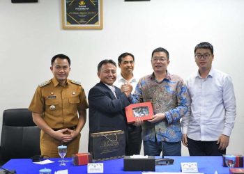 Investor China jajaki pengelolaan sampah untuk Cirebon Raya, kata Sekda Provinsi Jabar Herman Suryatman.