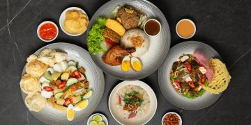 Soto betawi nasi uduk asinan