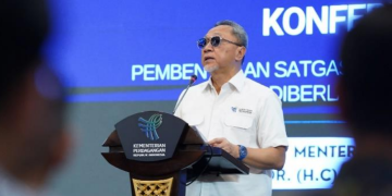 Menteri Perdagangan Zulkifli Hasan telah menandatangani Keputusan Menteri Perdagangan (Kepmendag) Nomor 932 Tahun 2024 tentang Satuan Tugas Pengawasan Barang Tertentu yang Diberlakukan Tata Niaga Impor.