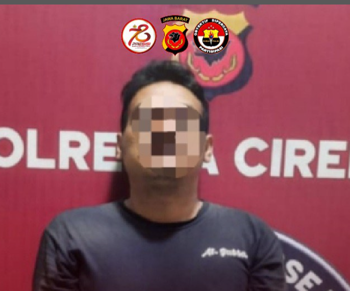 Polresta Cirebon amankan seseorang diduga pengedar obat keras terbatas (OKT) tanpa izin resmi.