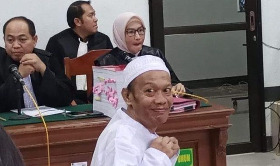 Yosef Hidayah, terdakwa kasus pembunuhan terhadap istri dan anaknya, dituntut penjara seumur hidup dalam sidang di Pengadilan Negeri Subang.(Foto:Istimewa).