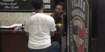 Operator penyelenggara arena "adu muncang" berbau perjudian menjalani pemeriksaan di Markas Polres (Mapolres) Sumedang.(Foto:Istimewa)