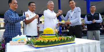 Bulan Bakti Gotong Royong Kota Bandung dorong pelopor pembangunan, ujar Penjabat Wali Kota Bandung, Bambang Tirtoyuliono.(FOTO: Humas Kota Bandung)