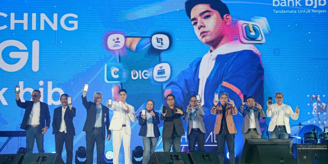 bank bjb, sebagai salah satu bank terkemuka di Indonesia, mengambil langkah strategis dengan memperkenalkan pembaharuan aplikasi DIGI bank bjb yang bertujuan untuk menghadirkan layanan perbankan yang adaptif terhadap kebiasaan baru nasabah dalam bertransaksi. Aplikasi ini secara resmi diperkenalkan pada Jumat (19/7) di Pullman Bandung Grand Central.