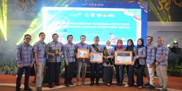 Pemerintah Daerah Kabupaten Kuningan menyabet 7 penghargaan sekaligus pada malam anugerah bangga kencana Festival Hari keluarga Nasional (Harganas) ke 31 tingkat Provinsi Jawa Barat.(FOTO: Humas Pemkab Kuningan)