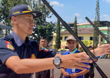 Satlantas Polres Garut, bekerja sama dengan Dishub Kabupaten Garut, mengadakan kegiatan ramp check (ramchek) untuk kendaraan ambulance Sabtu 27 Juli 2024.