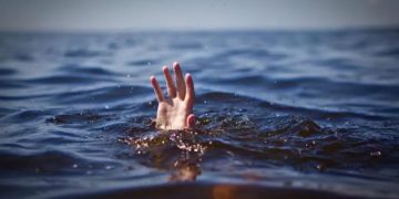 Ilustrasi mayat di aliran sungai.(Foto:Istimewa).