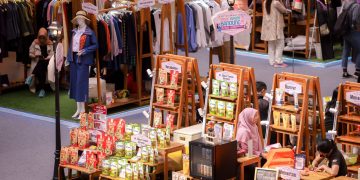 Gelar Pasar Kreatif 2024 di 23 Paskal yang memasuki titik kelima. Sebanyak 46 pelaku UMKM Kota Bandung ikut di ajang kali ini.