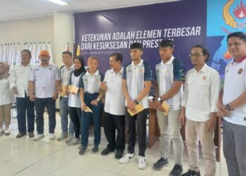 Sebanyak 25 atlet Kabupaten Sumedang, yang mewakili 10 cabang olahraga (cabor), akan memperkuat kontingen Jawa Barat dalam ajang Pekan Olahraga Nasional (PON) XXI yang akan digelar di Aceh dan Sumut.(FOTO: Humas Pemkab Sumedang)