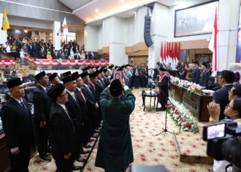 Anggota DPRD Kabupaten Bogor resmi dilantik.(FOTO: Humas Pemkab Bogor)