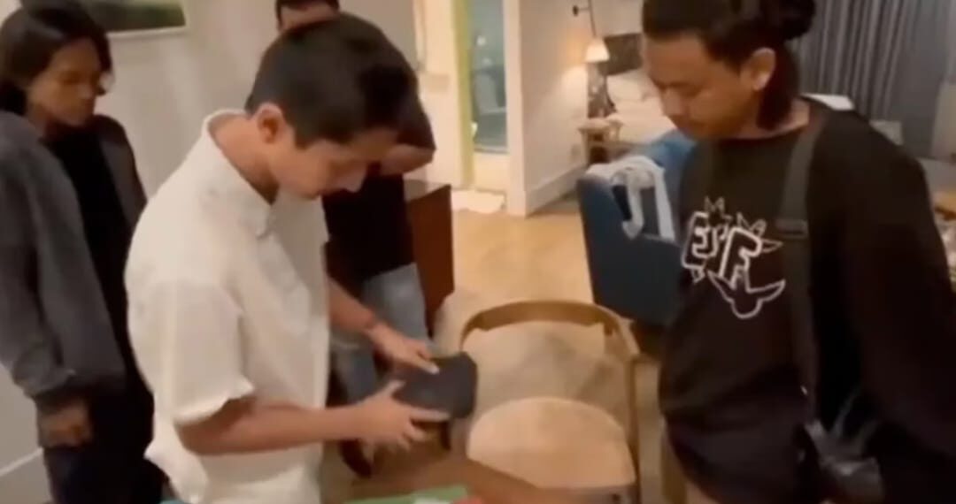 Penangkapan Armor Toreador (25), pelaku KDRT terhadap istrinya, selegram Cut Intan Nabila (23) oleh Satreskrim.Polres Bogor, di salah satu hotel di kawasan Kemang, Jakarta Selatan.(Foto:Istimewa).