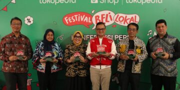 Dinas Perdagangan dan Perindustrian Kota Bandung Raih Apresiasi dari Tokopedia.(FOTO: Humas Pemkot Bandung)