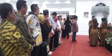 Sekretariat DPRD Kabupaten Sumedang gelar gladi bersih untuk pengambilan sumpah janji 50 anggota DPRD itu pada 12 Agustus 2024. Acara pengambilan sumpah janji di Gedung Negara oleh Ketua Pengadilan Negeri Sumedang.